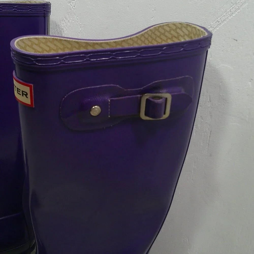 Hunter Purple Rain Tall Rubber Waterproof Puddle Stomping Rain Boots Size 5 M